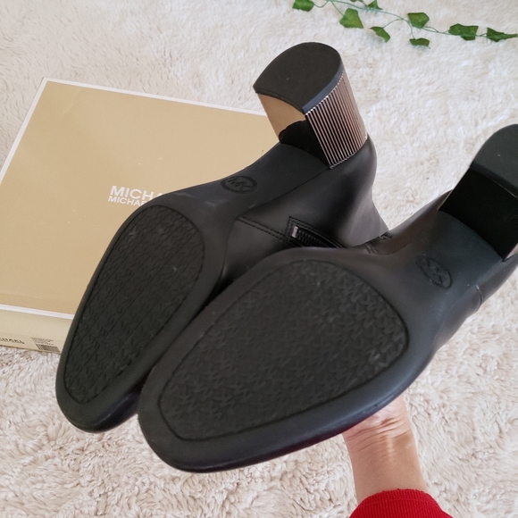 Michael Michael Kors Paloma Flex Mid Bootie Leather - Picture 3 of 4